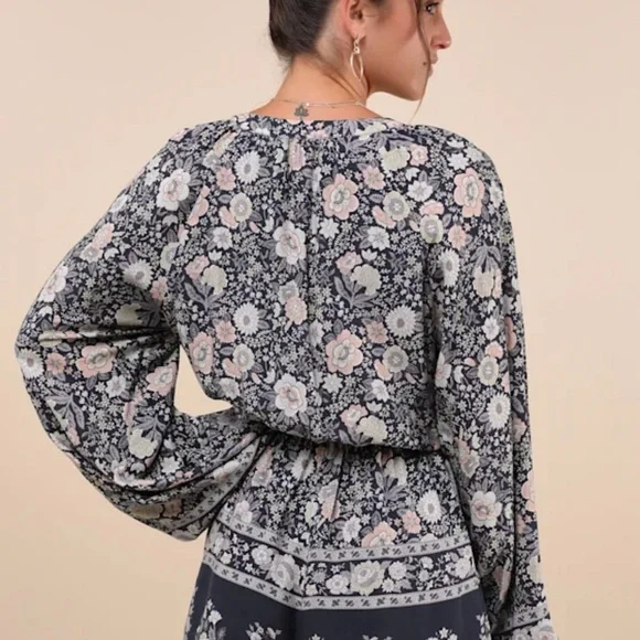 ***NWT***Lulus Traveled Aura Charcoal Grey Boho Button-front Long Sleeve Romper - Picture 3 of 4